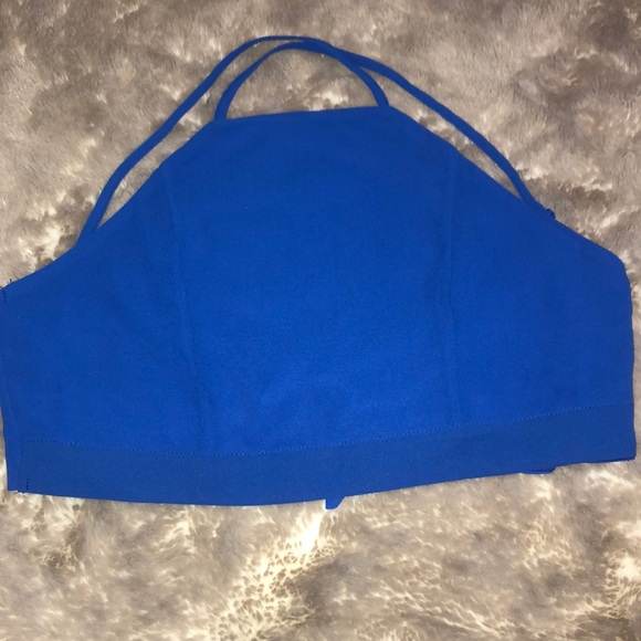 Crop top - Picture 1 of 2